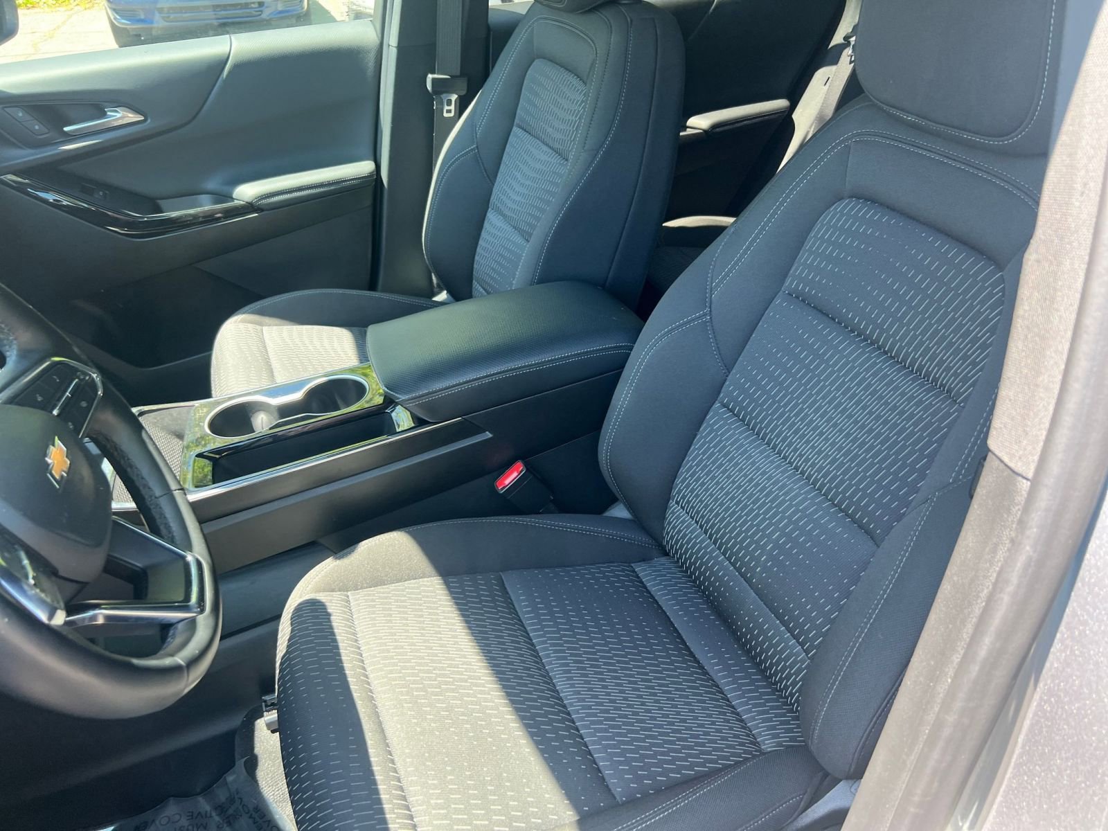 Used 2025 Chevrolet Equinox LT image 23