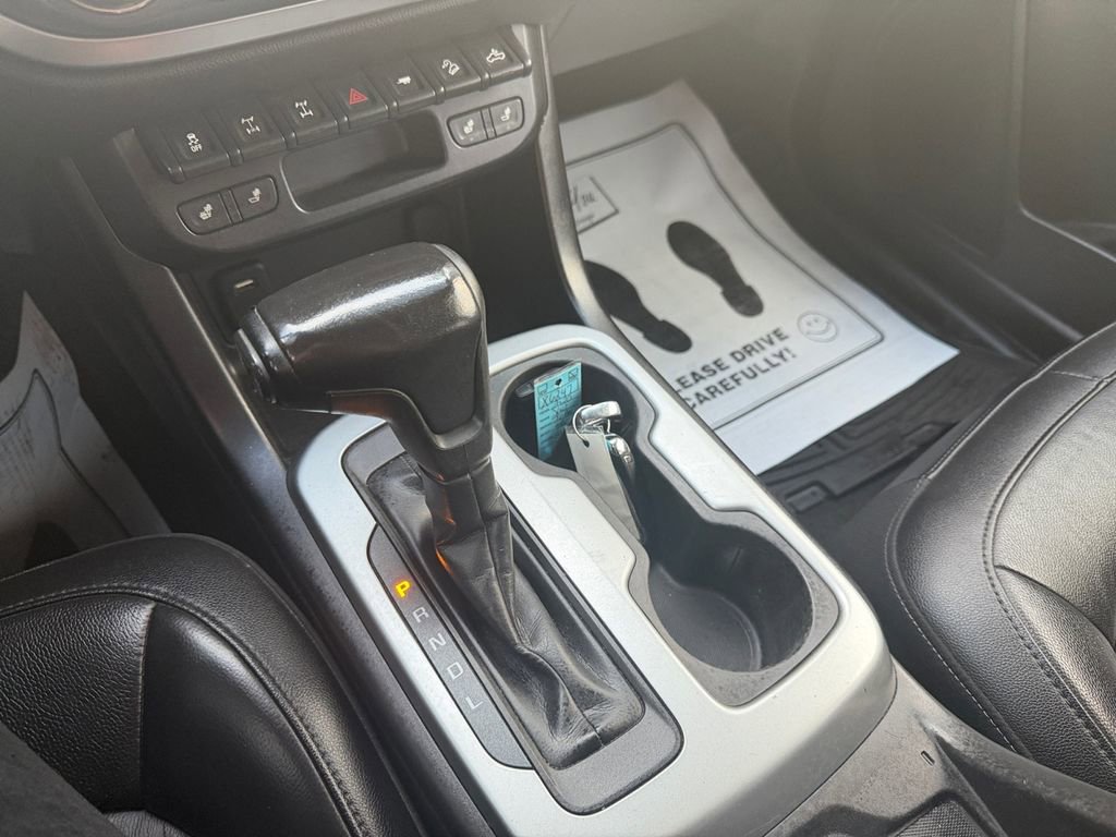 Used 2017 Chevrolet Colorado ZR2 image 32