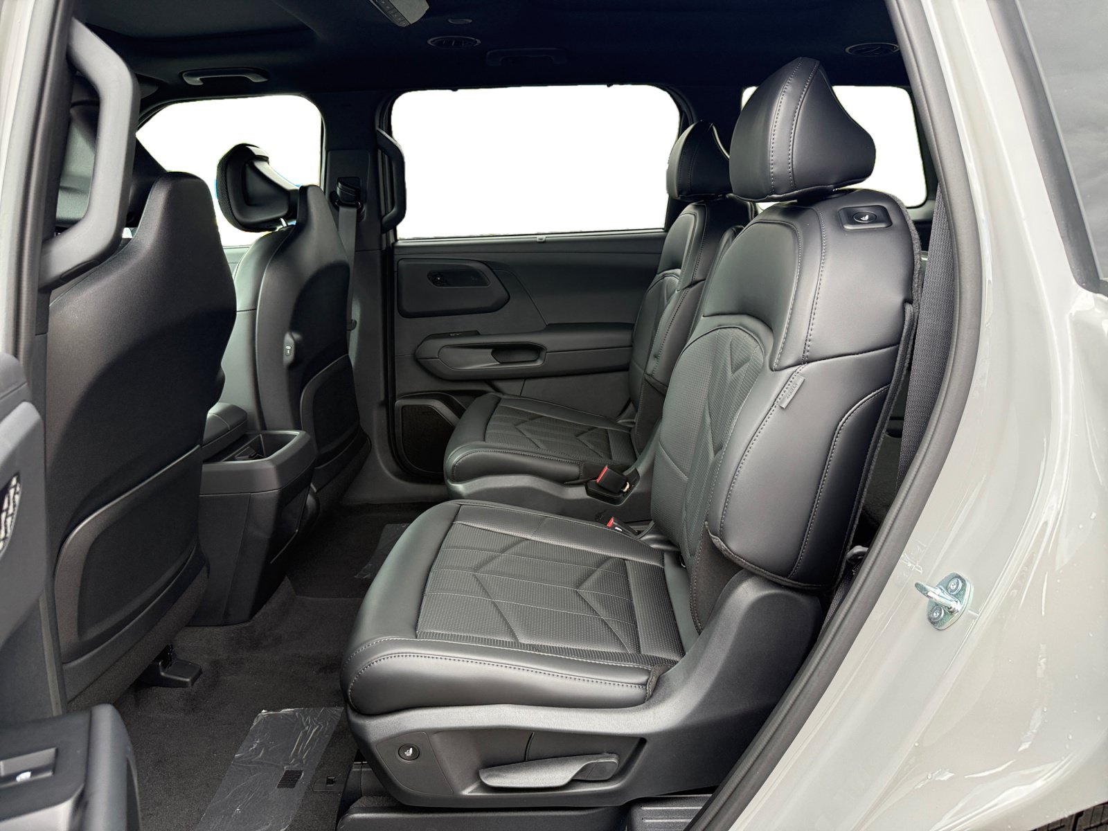 New 2027 Kia Telluride SX X-Pro AWD/4WD image 16