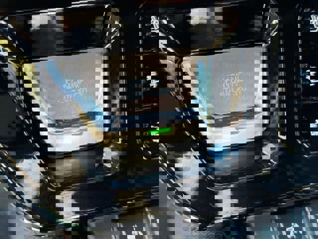 Certified 2024 GMC Sierra 1500 AT4 w/ Technology Package image 17