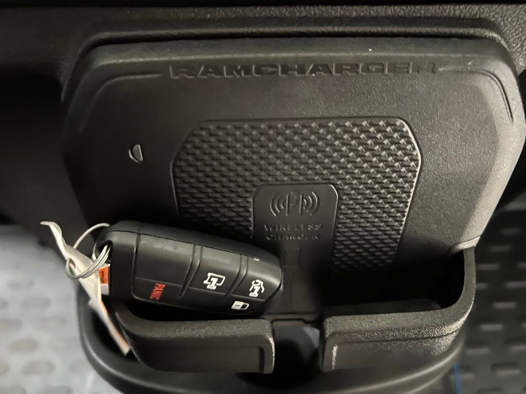 Used 2024 RAM ProMaster 3500 w/ Delivery Van Package image 29