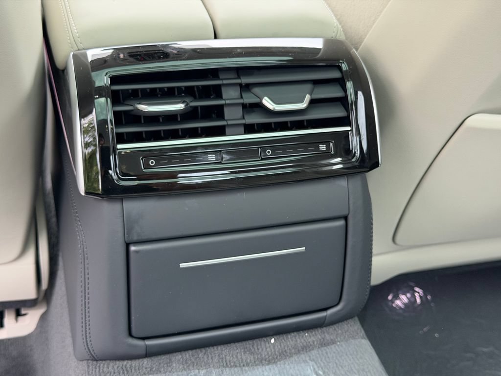 New 2026 Audi A8 L 3.0T AWD/4WD image 24