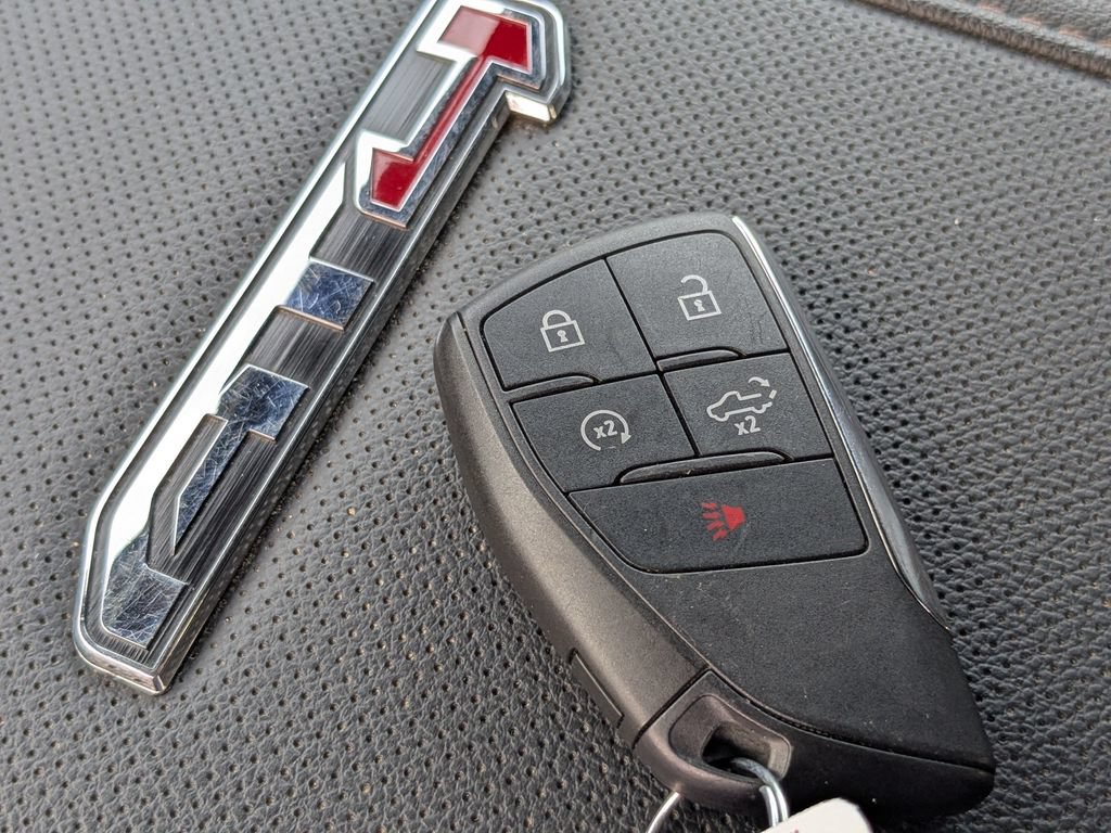 Used 2026 GMC Sierra 2500 AT4 w/ AT4 Premium Plus Package AWD/4WD image 30