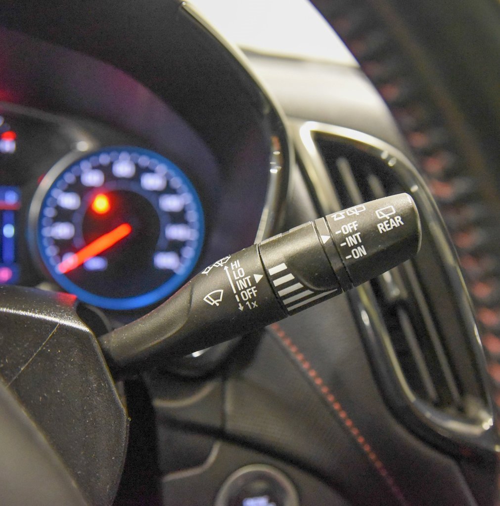 Used 2022 Chevrolet Equinox RS w/ RS Leather Package image 29