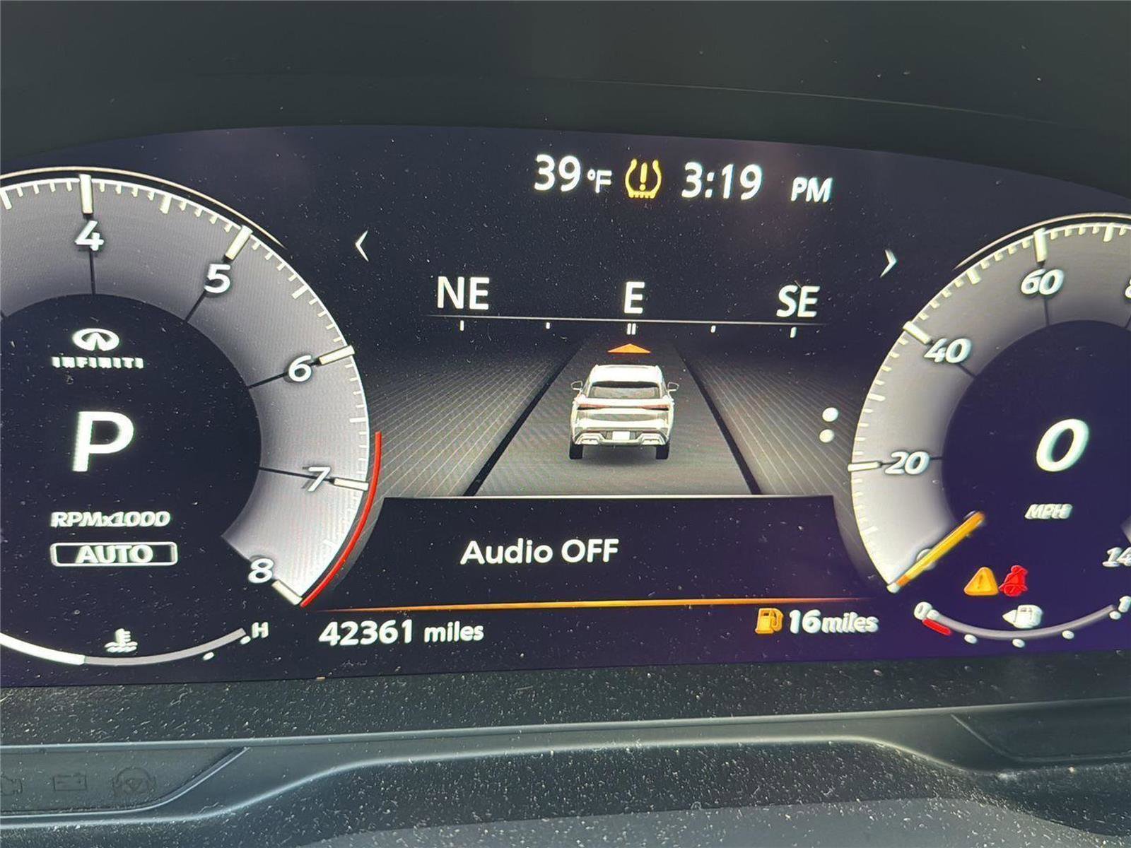 Used 2023 INFINITI QX60 Luxe w/ Cargo Package image 16