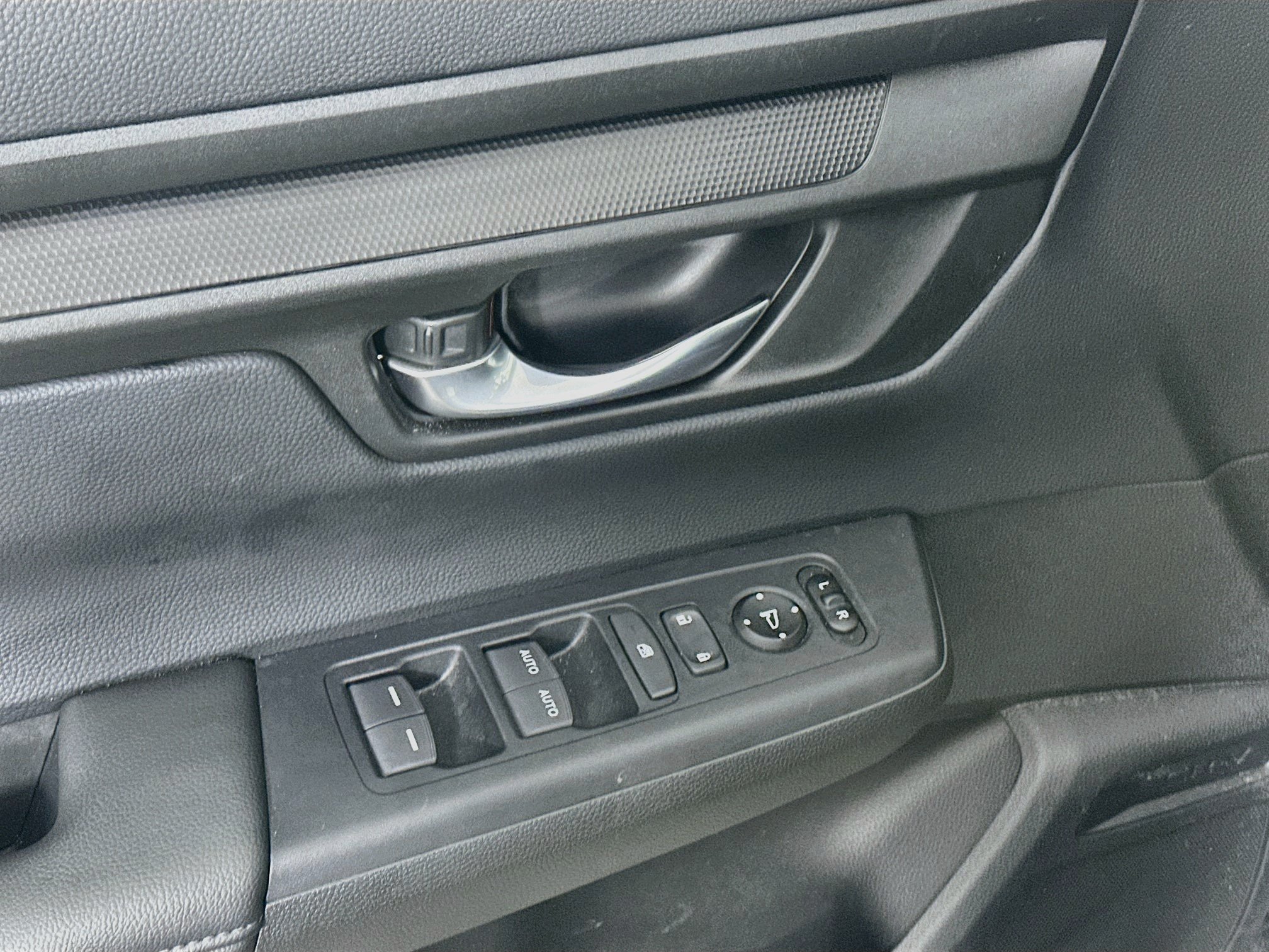 Used 2024 Honda CR-V EX image 15