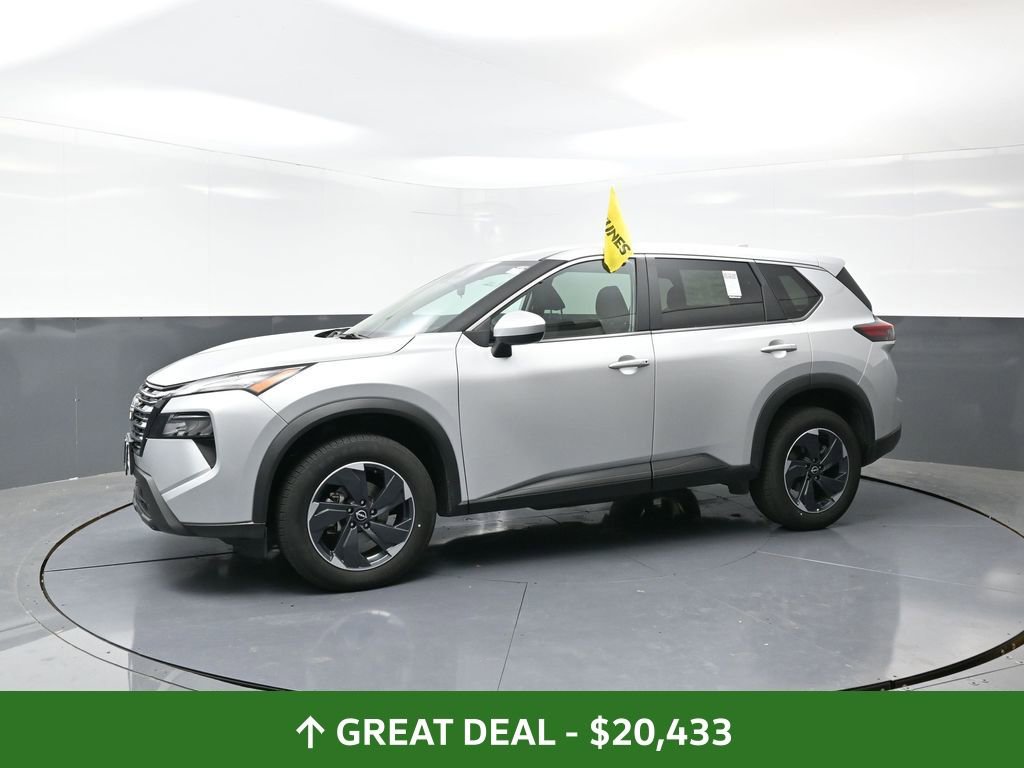 Used 2024 Nissan Rogue SV image 10