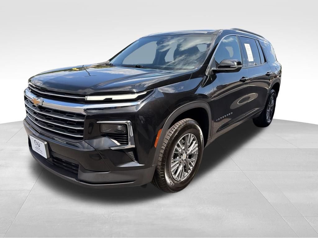 Used 2025 Chevrolet Traverse LT AWD/4WD image 3