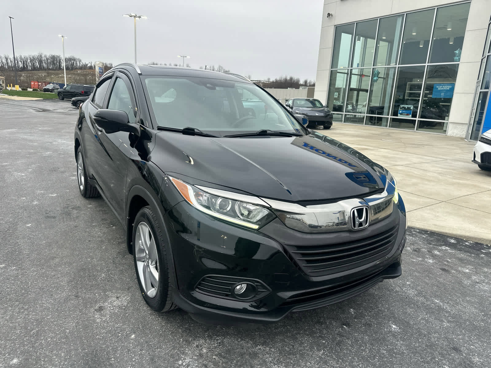 Used 2019 Honda HR-V EX-L image 2