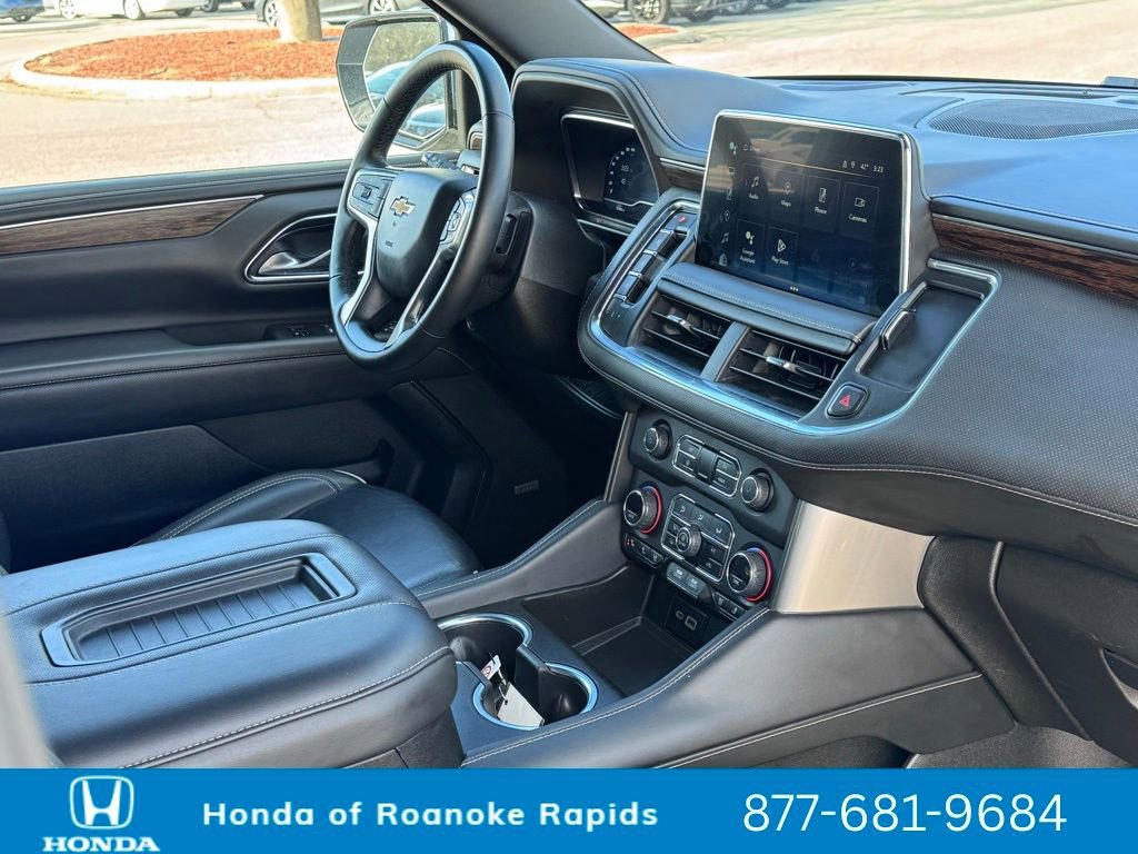 Used 2024 Chevrolet Suburban Premier image 5