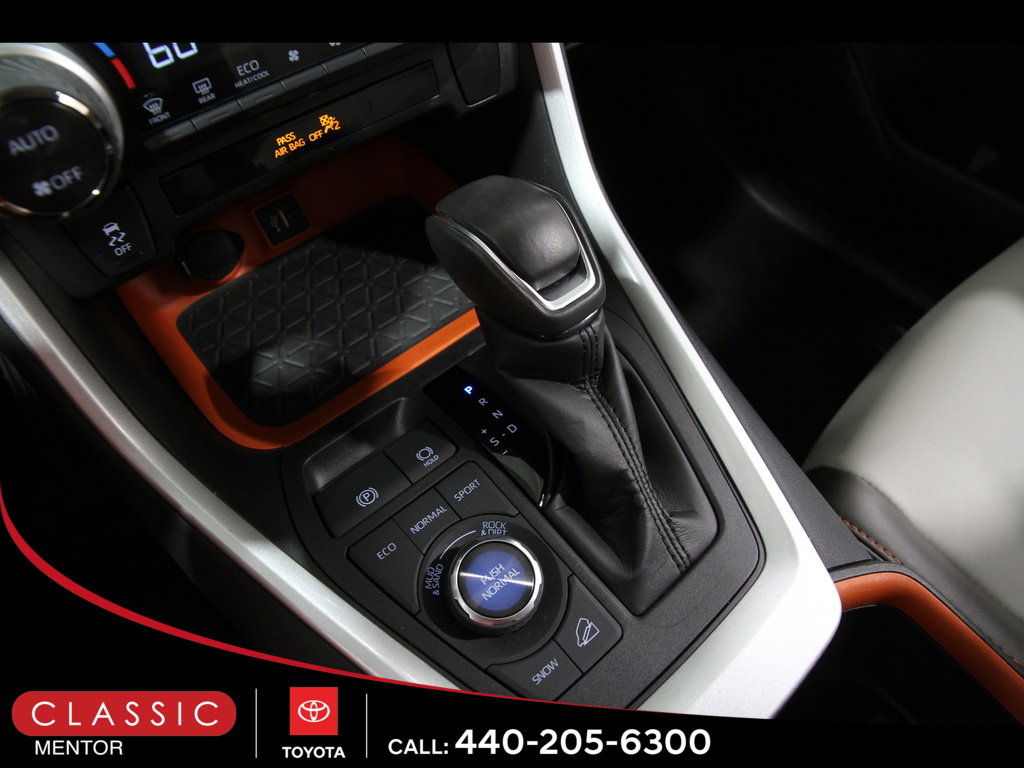 Used 2024 Toyota RAV4 Adventure image 16