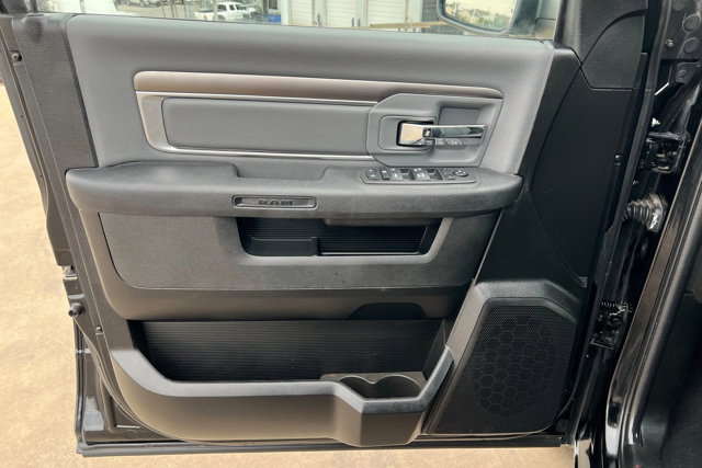 Used 2024 RAM 1500 Classic SLT image 14