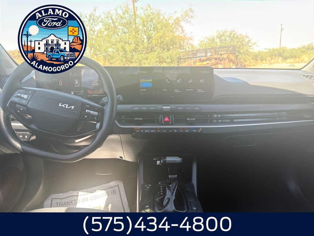 Used 2025 Kia K4 LXS FWD image 12
