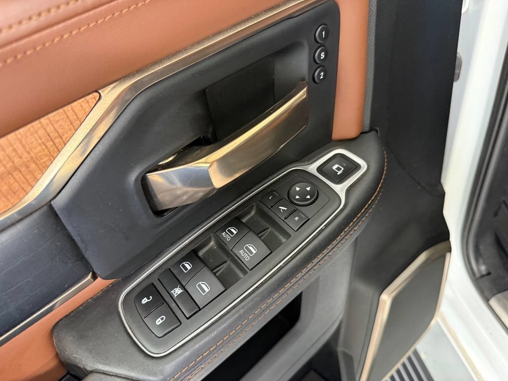 Used 2022 RAM 2500 Limited AWD/4WD image 14