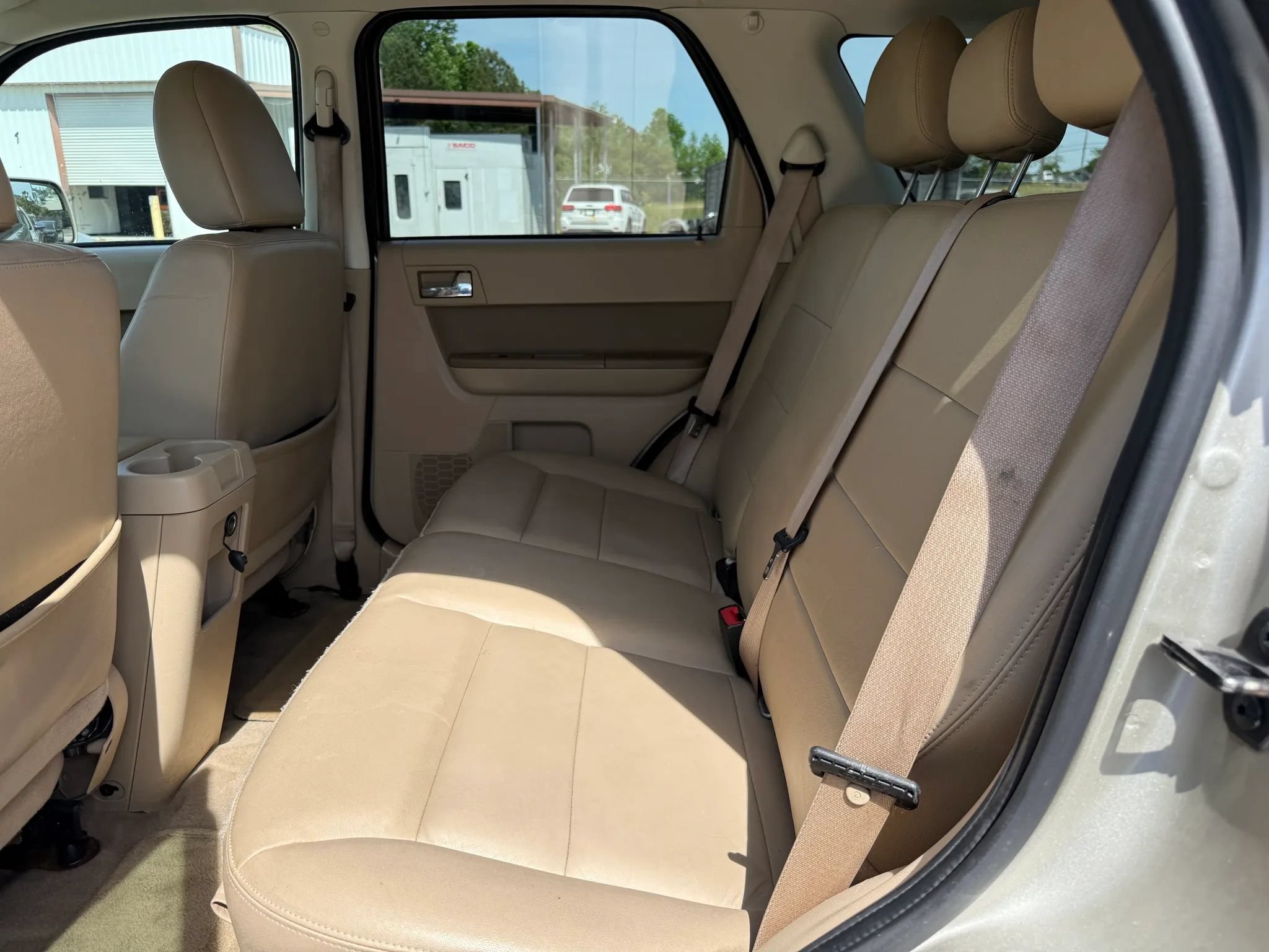 Used 2010 Ford Escape Limited AWD/4WD image 21