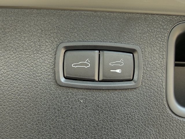 Used 2023 Porsche Macan S w/ Premium Package Plus AWD/4WD image 29