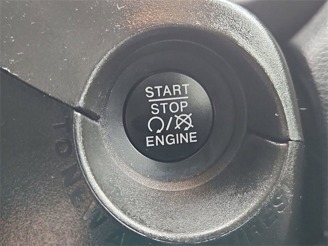 Used 2020 Jeep Renegade Altitude image 16