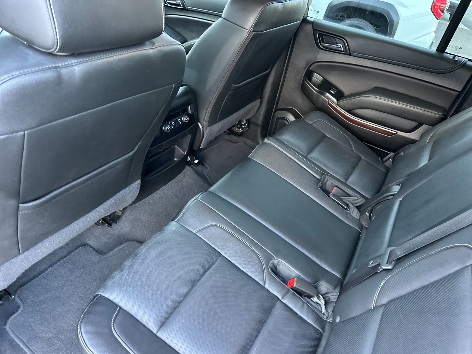 Used 2019 GMC Yukon XL SLT AWD/4WD image 12