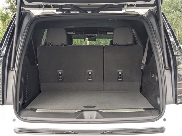 Used 2025 Chevrolet Suburban Z71 w/ Comfort Package image 14