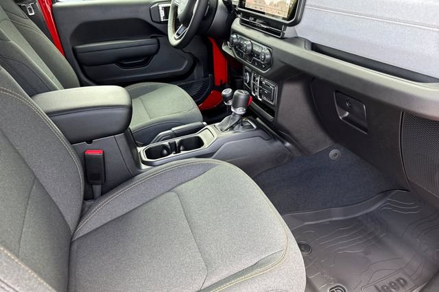 New 2025 Jeep Gladiator Sport AWD/4WD image 15