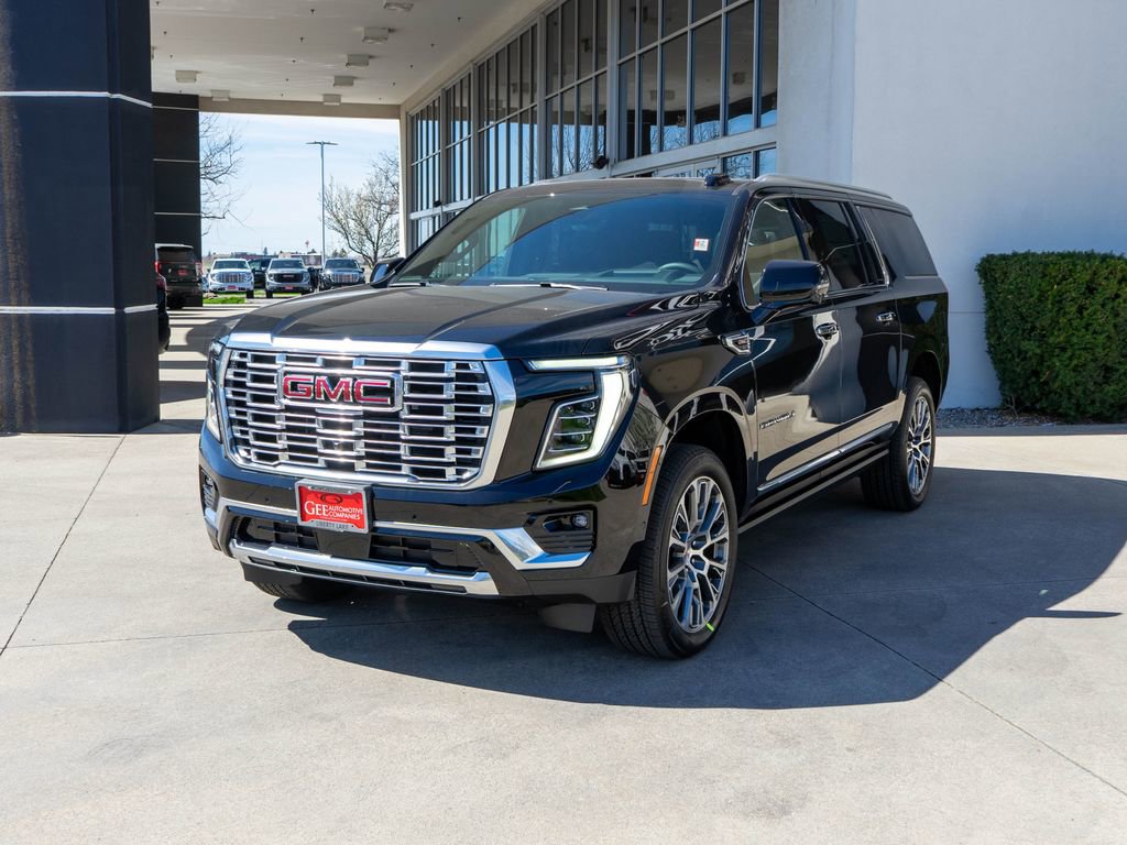 New 2026 GMC Yukon XL Denali image 3