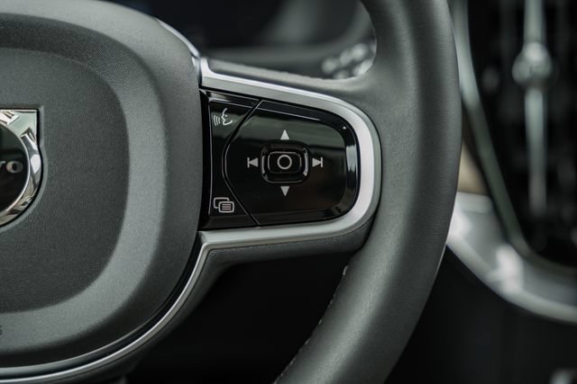 New 2026 Volvo XC90 T8 Plus w/ Protection Package Premier AWD/4WD image 27