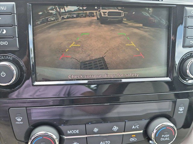 Used 2020 Nissan Rogue Sport SV FWD image 13