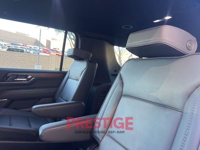 Used 2025 GMC Yukon XL Denali image 26