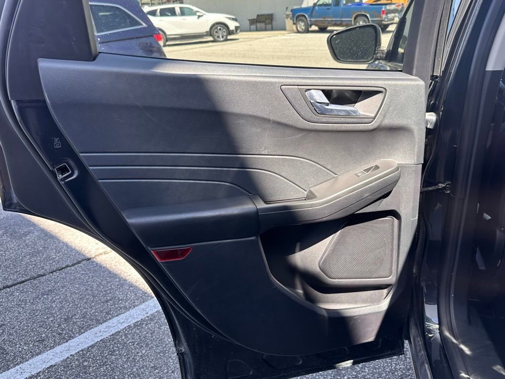 Used 2022 Ford Escape SEL AWD/4WD image 15