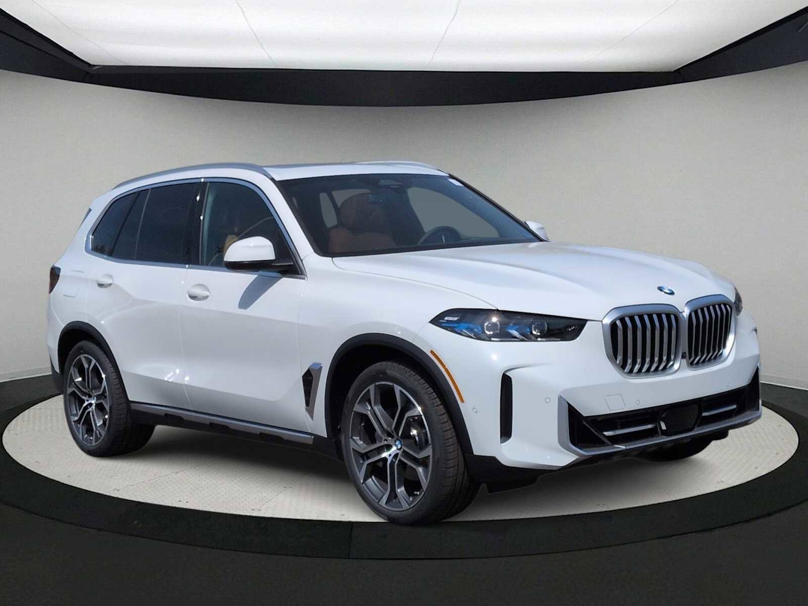 New 2026 BMW X5 xDrive40i w/ Off-Road Package image 2