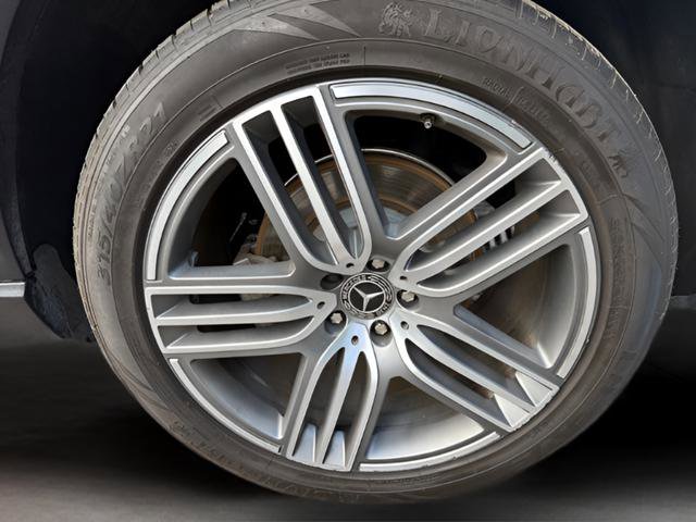 Used 2022 Mercedes-Benz GLS 450 4MATIC image 35