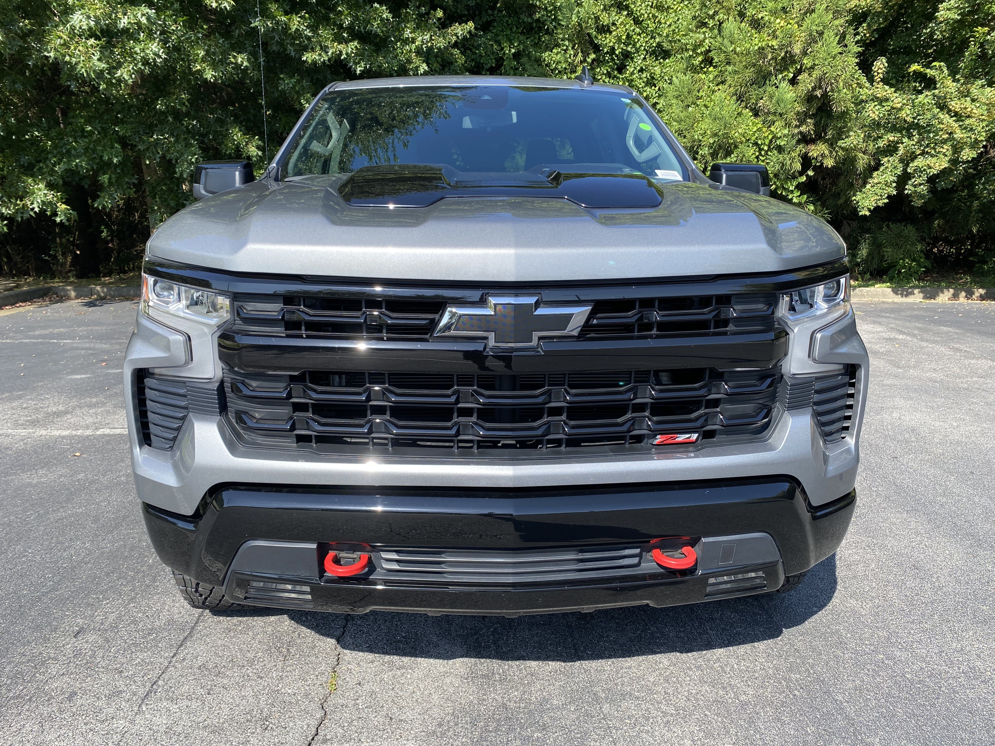 Used 2024 Chevrolet Silverado 1500 LT Trail Boss w/ Convenience Package II AWD/4WD image 3