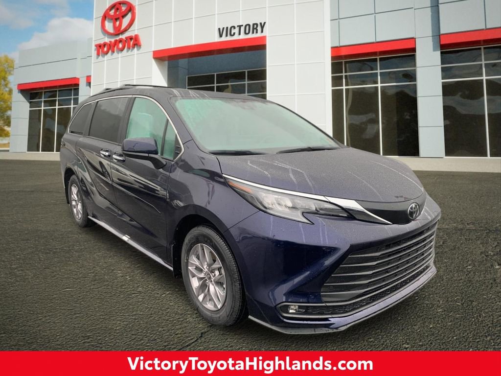 New 2026 Toyota Sienna XLE