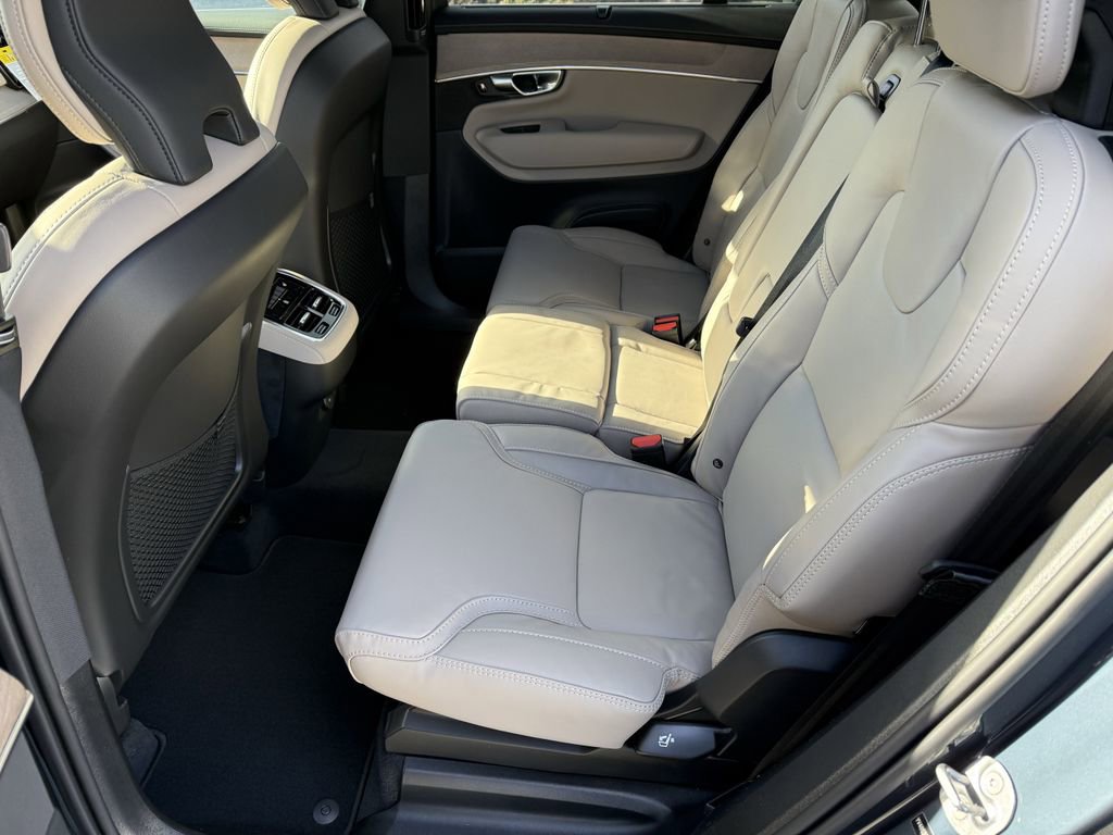 New 2026 Volvo XC90 B6 Ultra w/ Protection Package Premier image 11