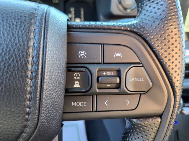 Used 2026 Toyota Tacoma SR5 AWD/4WD image 32