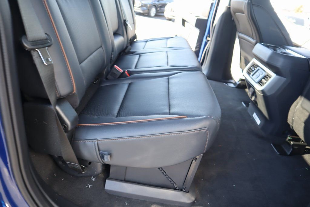 New 2026 Ford F250 Lariat w/ Black Appearance Package image 15