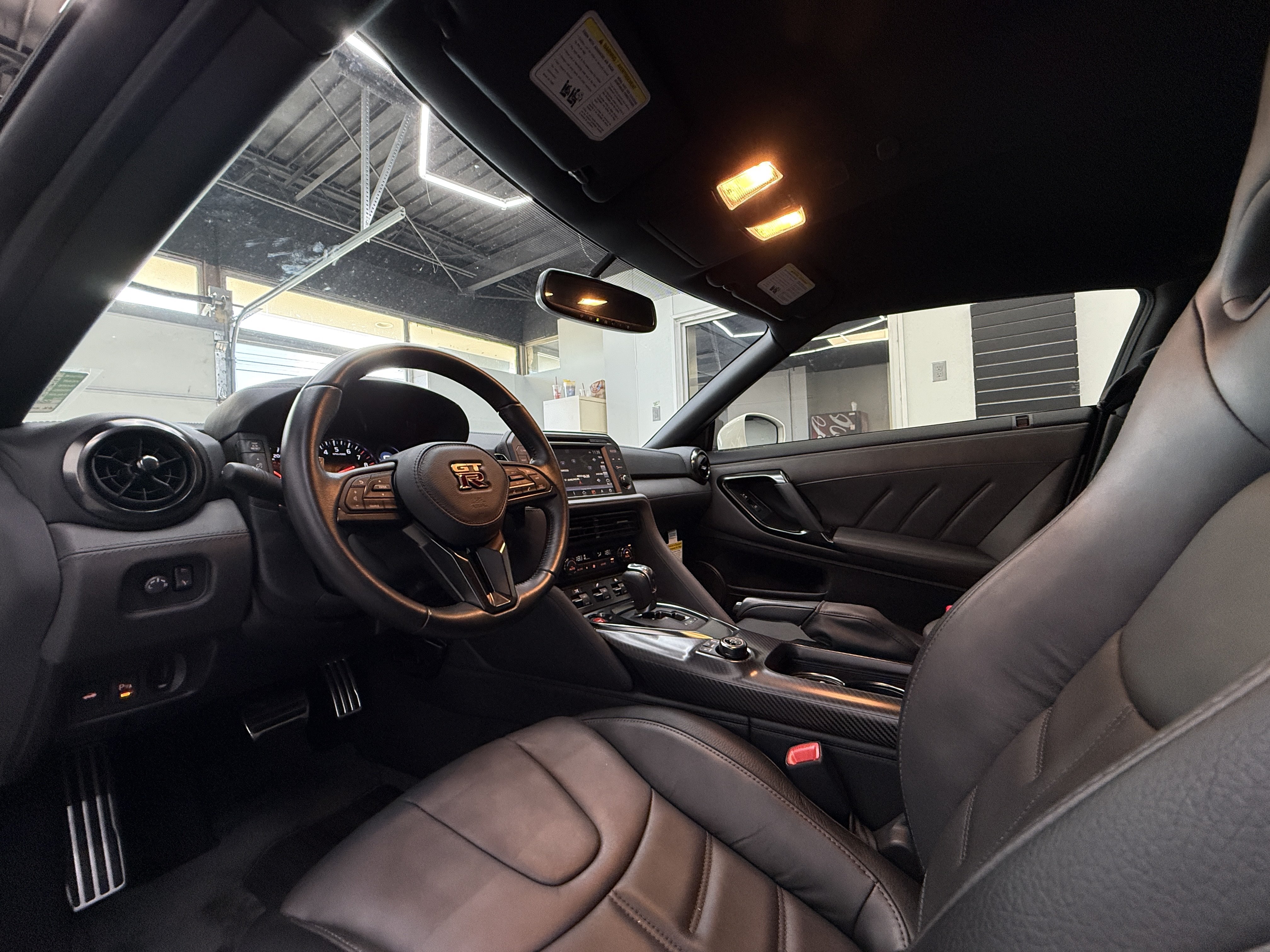 Used 2020 Nissan GT-R Premium AWD/4WD image 14