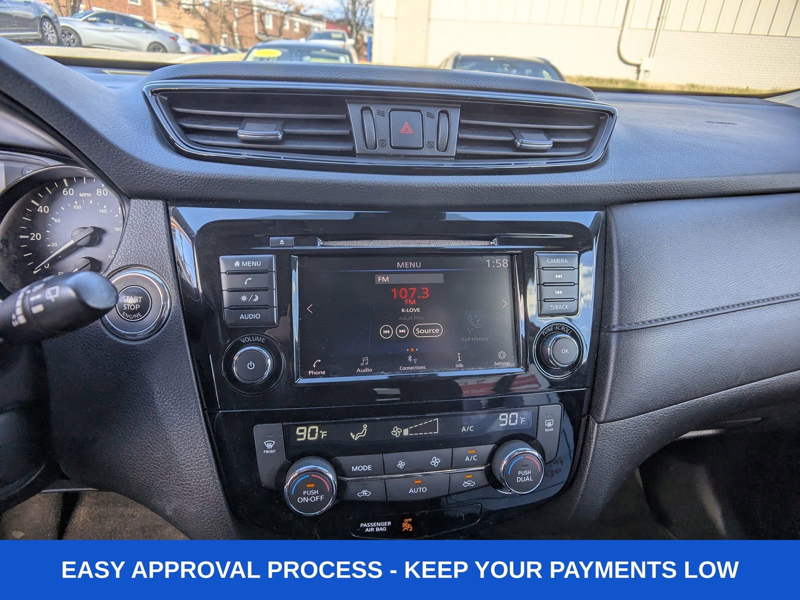 Used 2019 Nissan Rogue SV image 25