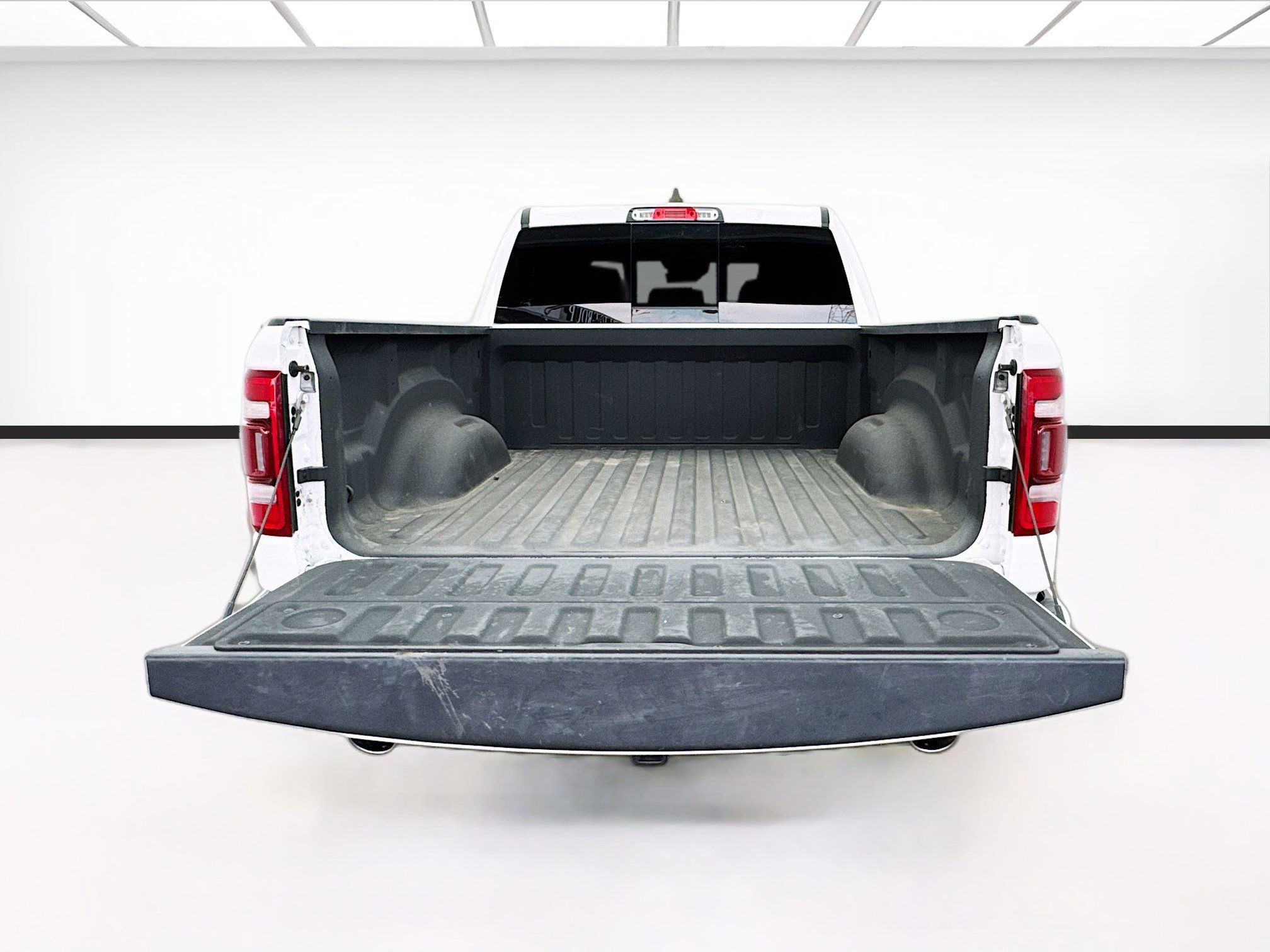 Used 2022 RAM 1500 Limited AWD/4WD image 17