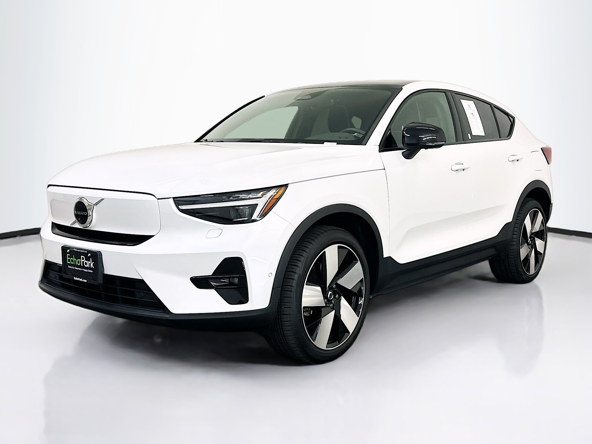 Used 2023 Volvo C40 P8 Recharge Ultimate w/ Protection Package Premier AWD/4WD image 3