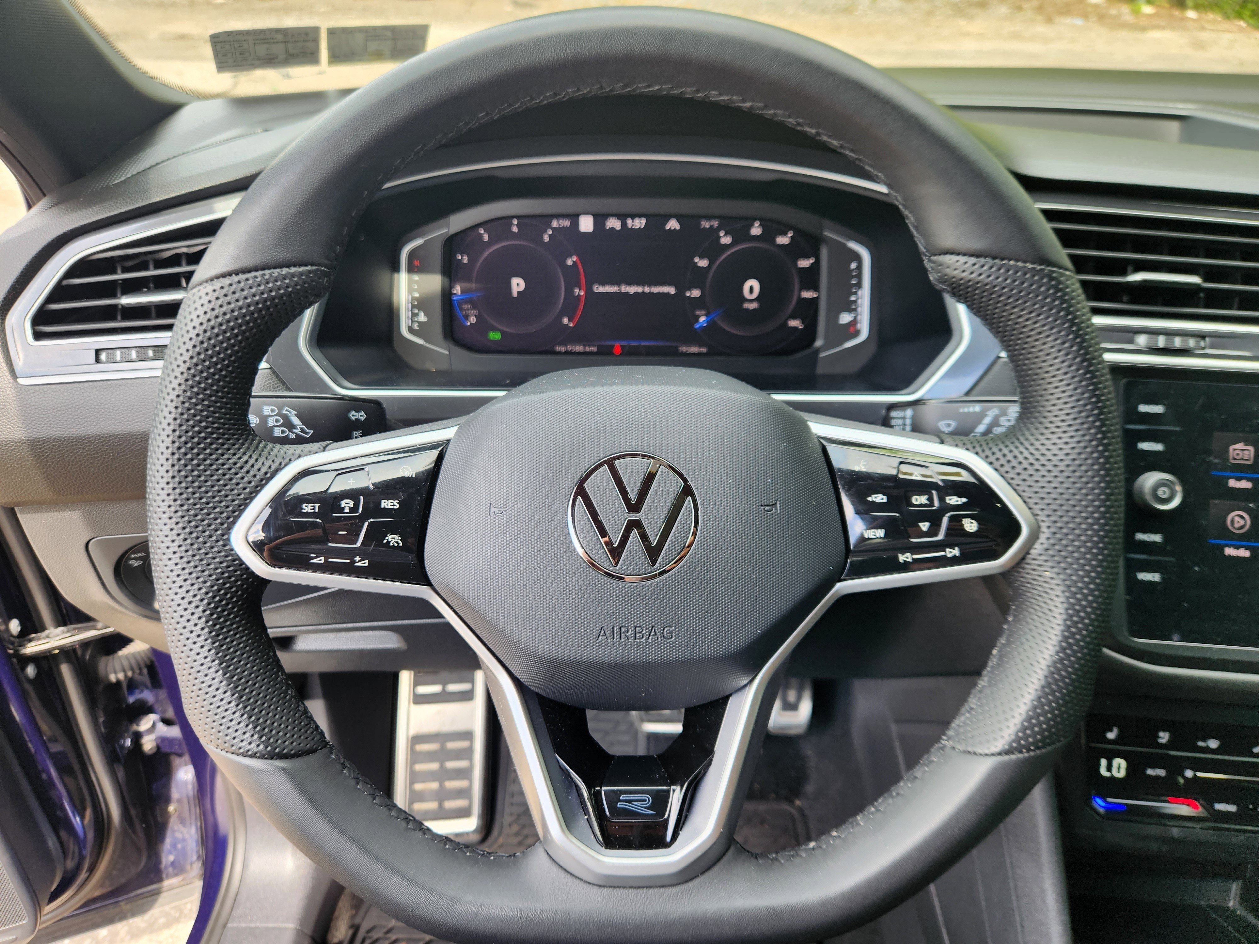 Used 2024 Volkswagen Tiguan SEL R-Line AWD/4WD image 7