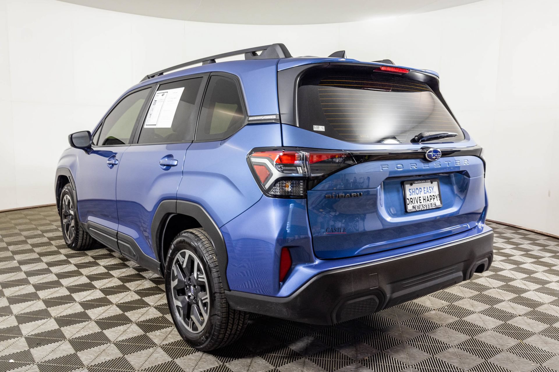 Used 2025 Subaru Forester AWD/4WD image 16