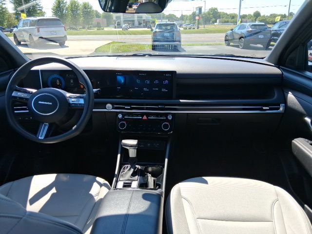 Used 2025 Hyundai Santa Cruz SEL FWD image 13