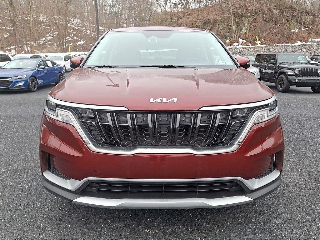 Used 2024 Kia Carnival LX image 5