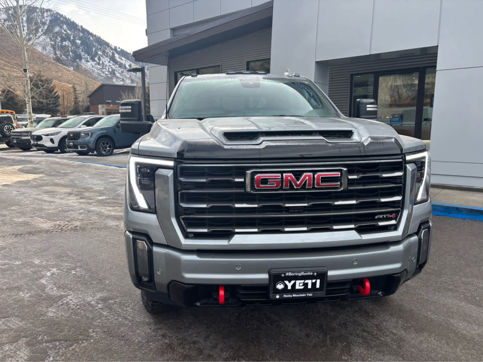 Used 2024 GMC Sierra 2500 AT4 w/ AT4 Premium Plus Package image 5