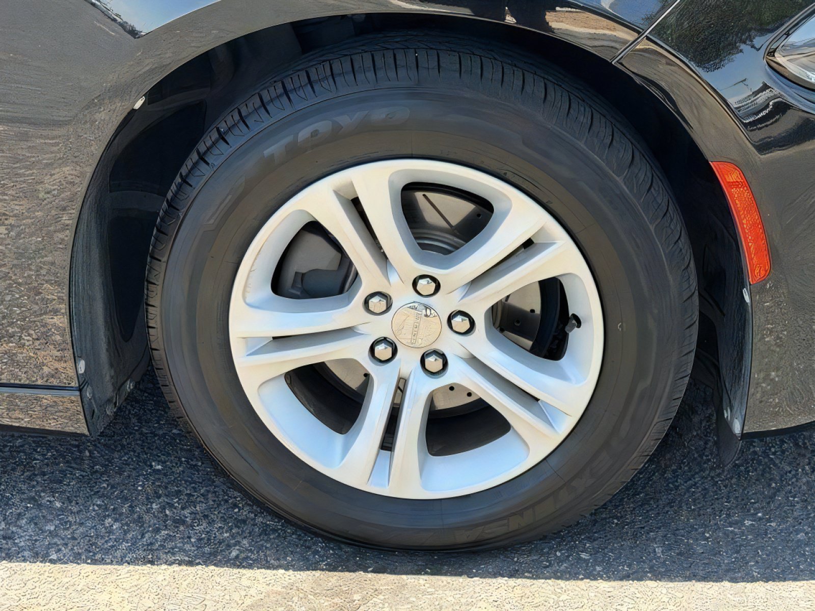 Used 2019 Dodge Charger SXT RWD image 9