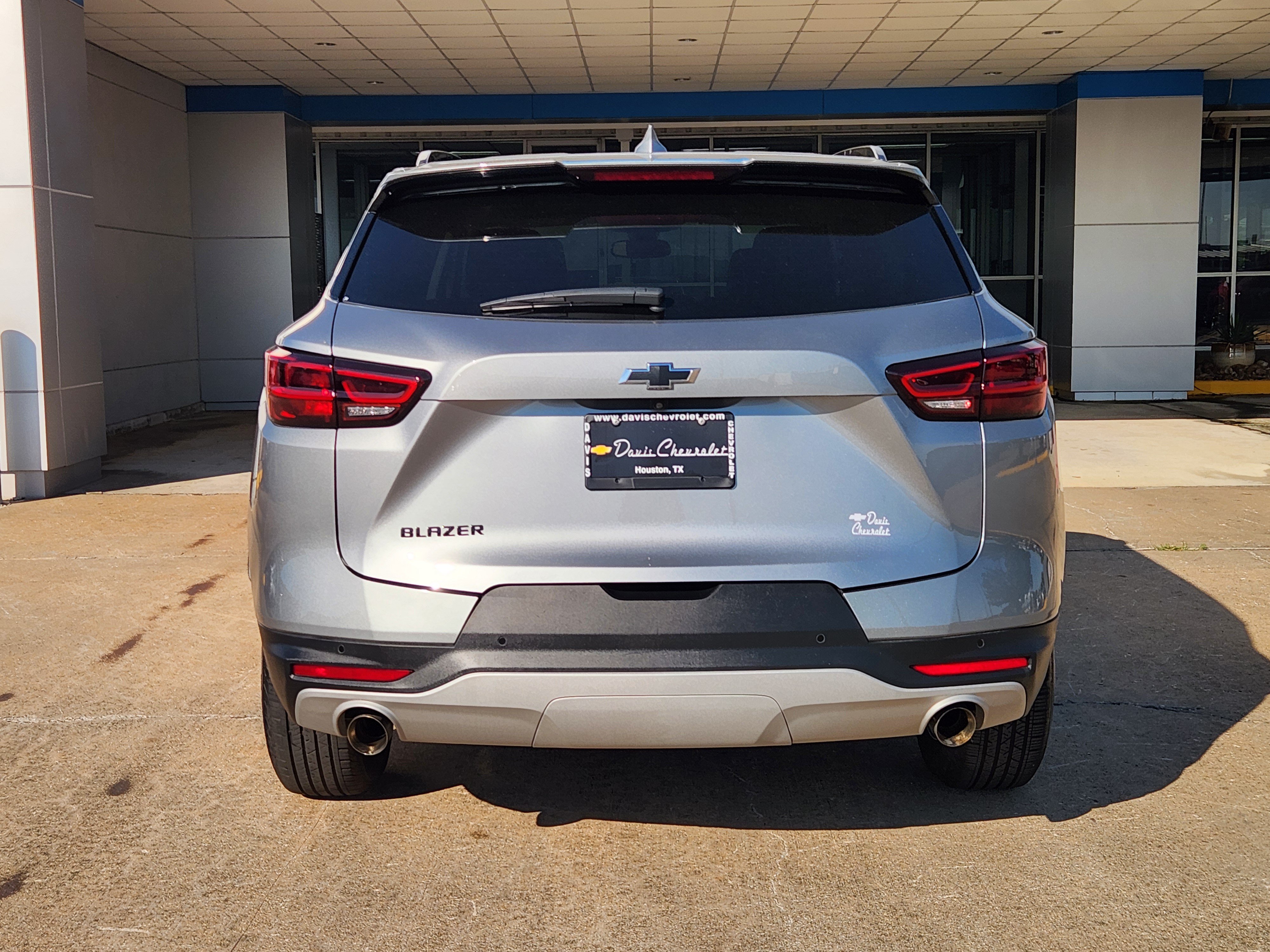 Used 2024 Chevrolet Blazer LT w/ Convenience Package FWD image 7
