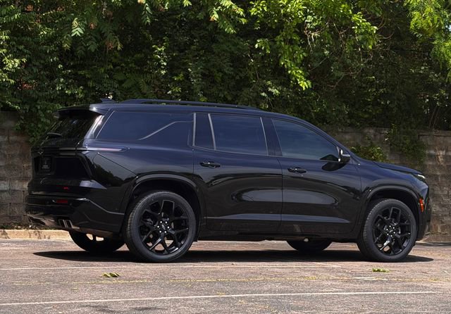 Used 2024 Chevrolet Traverse RS AWD/4WD image 4