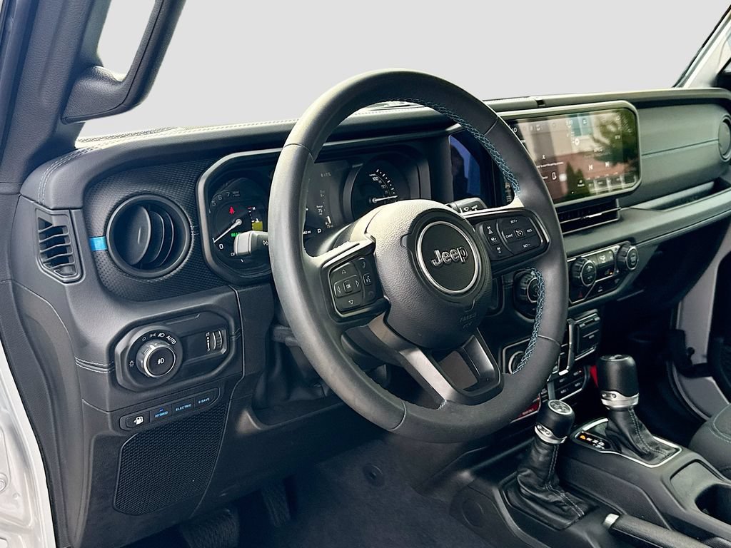 Used 2024 Jeep Wrangler Unlimited Rubicon 4xe AWD/4WD image 24