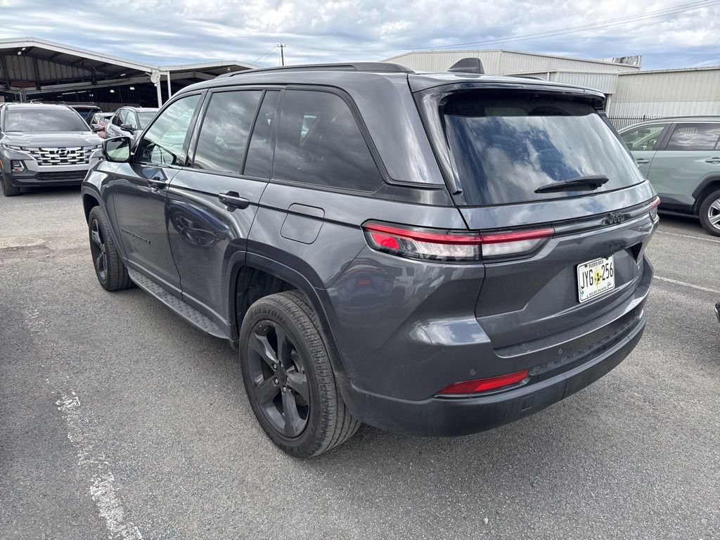 Used 2022 Jeep Grand Cherokee Altitude image 5